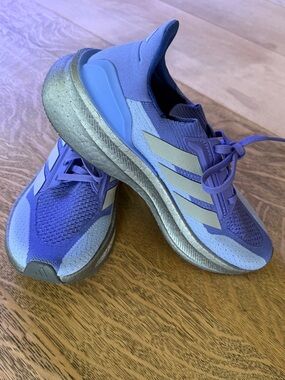 Adidas Ultraboost 5X - size 7.5 women’s